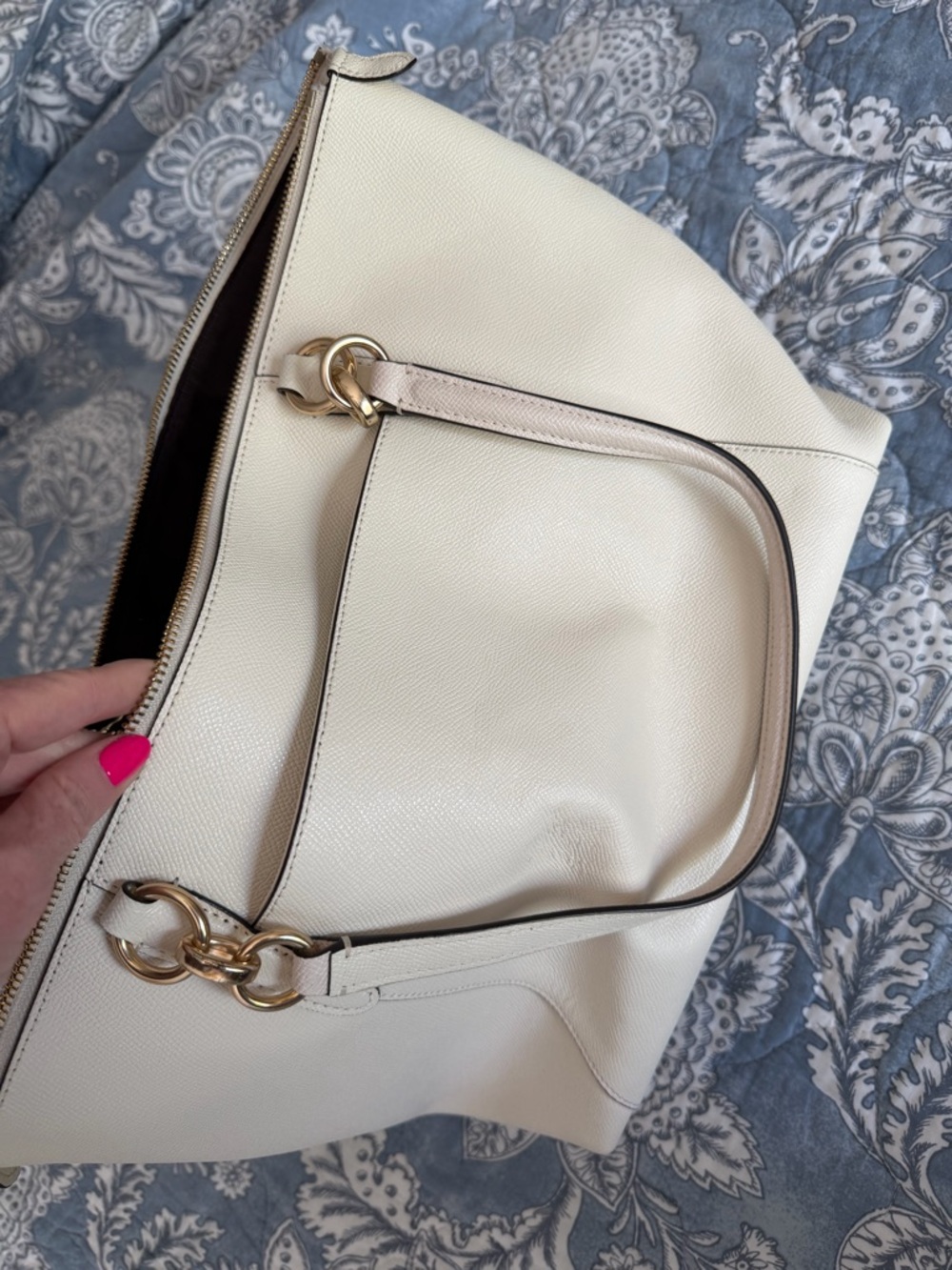 Coach Cream Leather Tote Bag with Gold Hardware - Picture 3 of 7